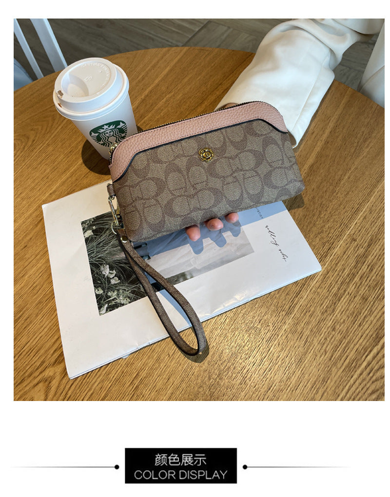 2025 New Handbags Women's Small Bags Fashionable Shoulder Crossbody Bags Trendy Wallets Women's Long Mobile Phone Bags Mom's Style