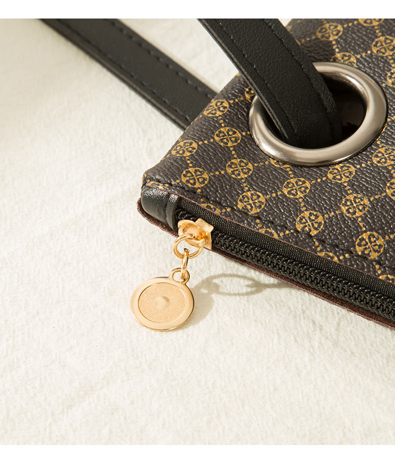 2025 Handbags Retro Printed Women's Briefcase Trendyy Fashion Handheld Small Square Bag Mobile Phone Bag