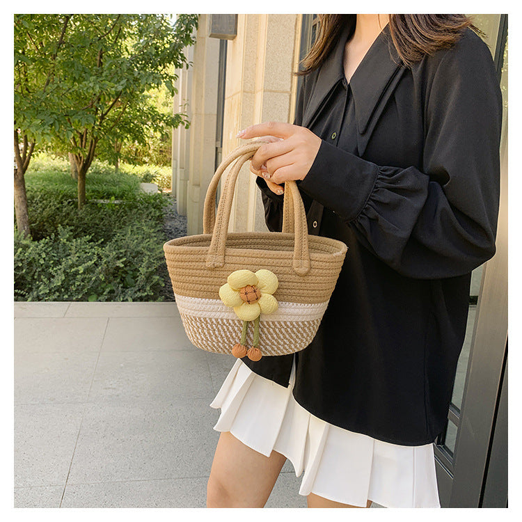 Niche Bags for Women 2025 New Summer Work Handbags Flower Woven Bags Hand-Held Shoulder Bags Versatile Women's Bags