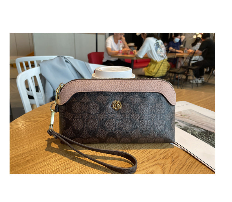 2025 New Handbags Women's Small Bags Fashionable Shoulder Crossbody Bags Trendy Wallets Women's Long Mobile Phone Bags Mom's Style