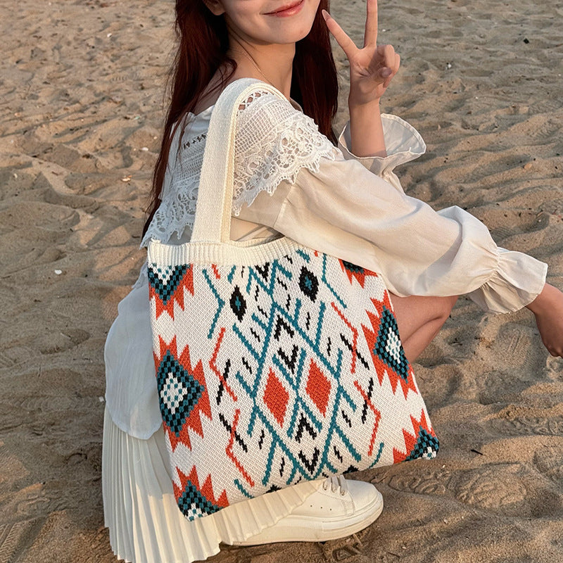 Cross-Border Encrypted Text Delivery Ethnic Style Handbags Women's Bags Woolen Bags Women's Knitted Bags Tote Bags Weaving Trend