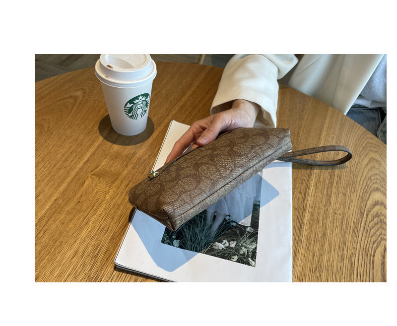 2025 New Handbags Women's Small Bags Fashionable Shoulder Crossbody Bags Trendy Wallets Women's Long Mobile Phone Bags Mom's Style
