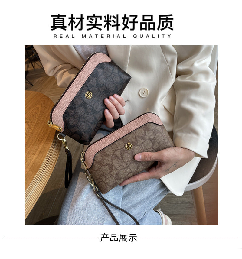 2025 New Handbags Women's Small Bags Fashionable Shoulder Crossbody Bags Trendy Wallets Women's Long Mobile Phone Bags Mom's Style