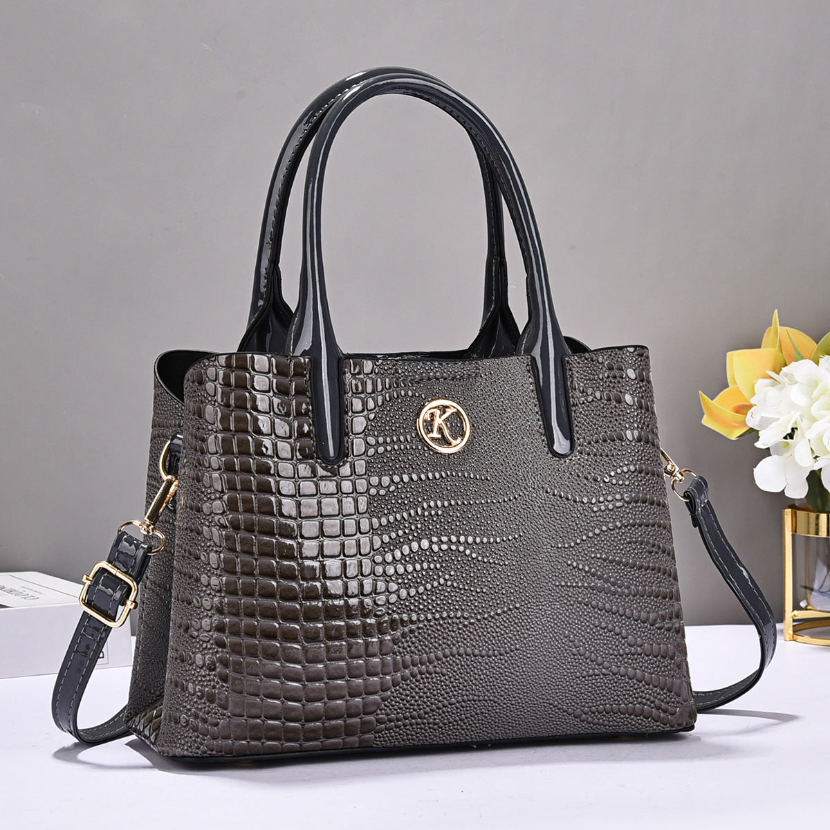 Trendy Handbags for Women 2026 New Crocodile Pattern Women's Bags European and American Fashion Handbags Single Shoulder Crossbody Bag