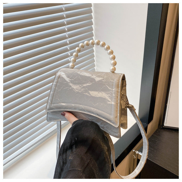 Trendy and Sophisticated Niche Handbags for Women, Popular in 2025 Summer, New Pearl Design Small Tote and Crossbody Bag