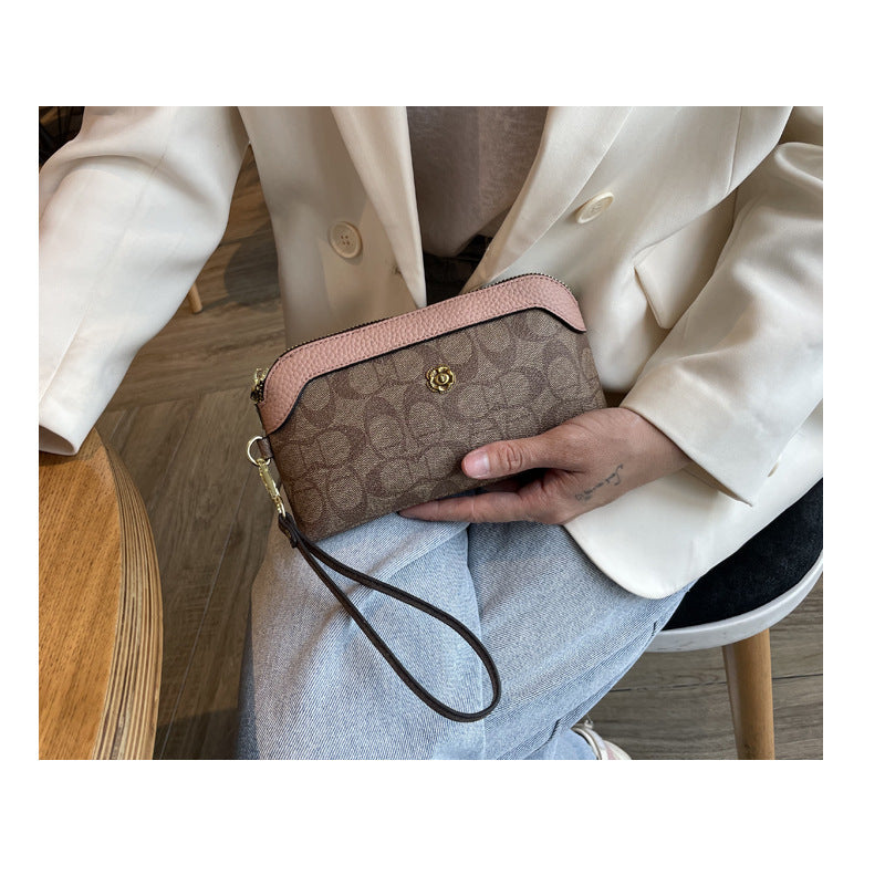 2025 New Handbags Women's Small Bags Fashionable Shoulder Crossbody Bags Trendy Wallets Women's Long Mobile Phone Bags Mom's Style