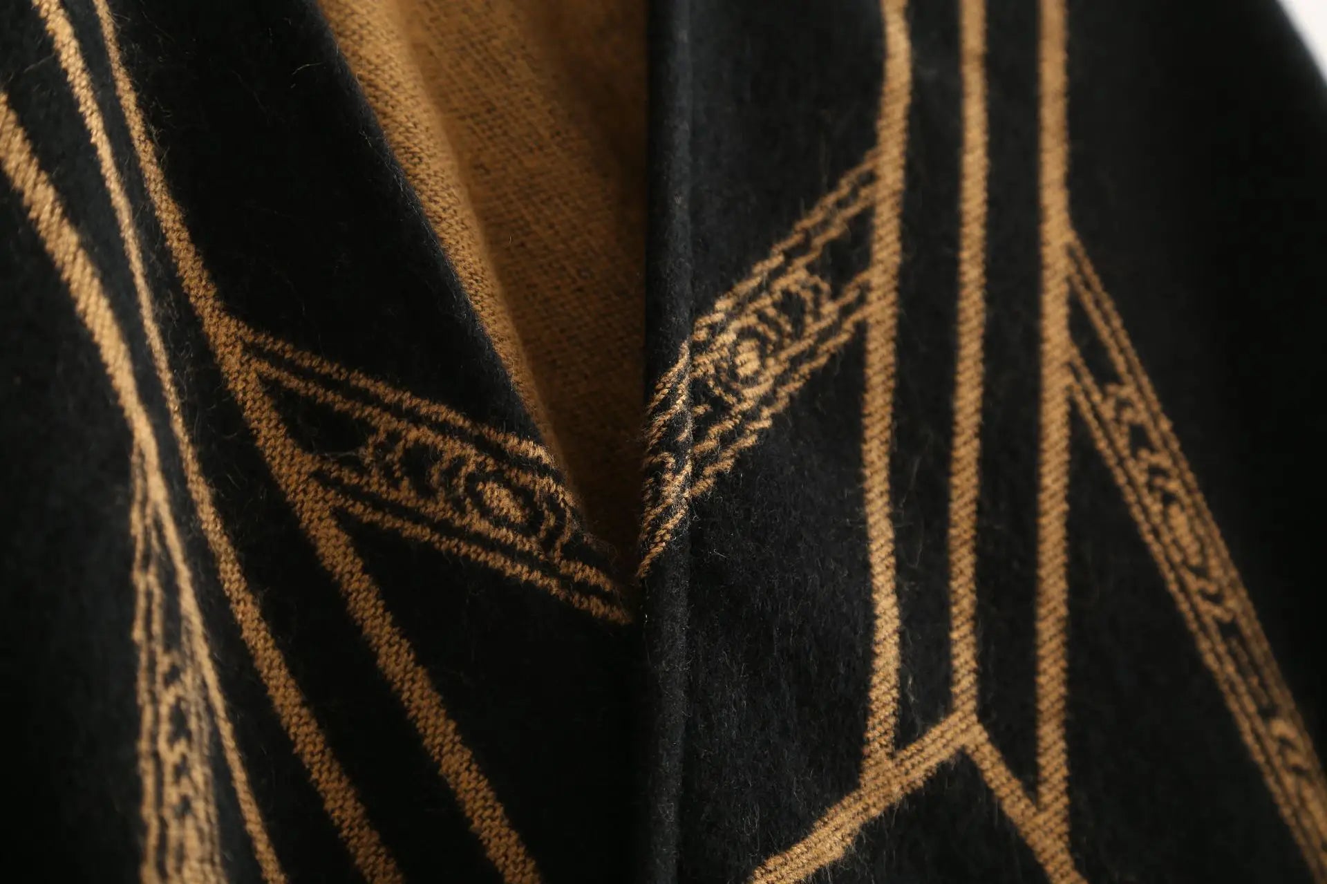 New Indian Nepalese Style Geometric Tassel Split Women Shawl Warm Air Conditioning Room Lady Cloak Poncho Capes Black Khaki